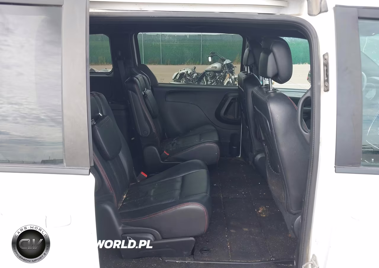 2016 Dodge Grand Caravan R-T VIN:2C4RDGEGXGR385058 - 8