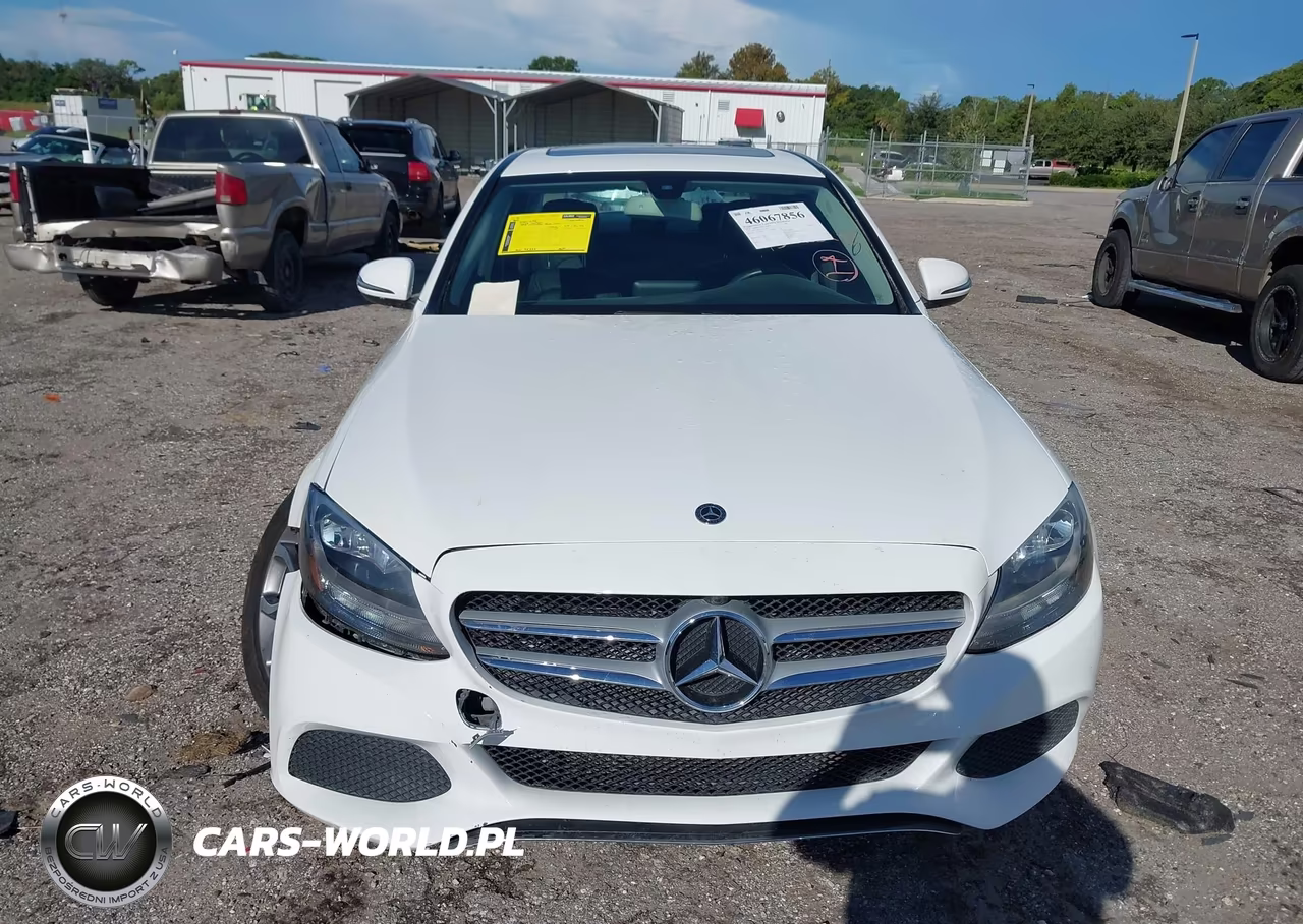 2018 Mercedes-Benz C 300 4Matic VIN:55SWF4KB4JU240345 - 12