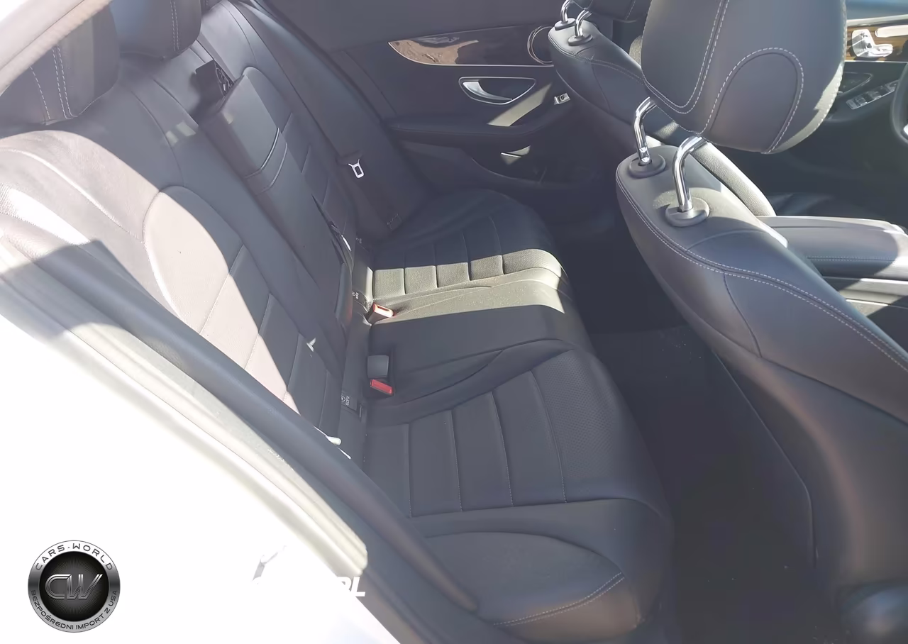 2018 Mercedes-Benz C 300 4Matic VIN:55SWF4KB4JU240345 - 8
