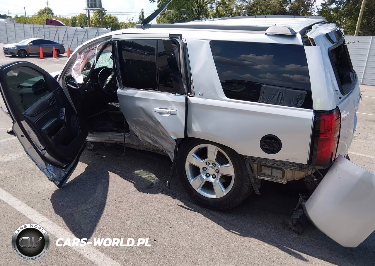2015 Chevrolet Tahoe Lt VIN:1GNSCBKC4FR160865 - 3