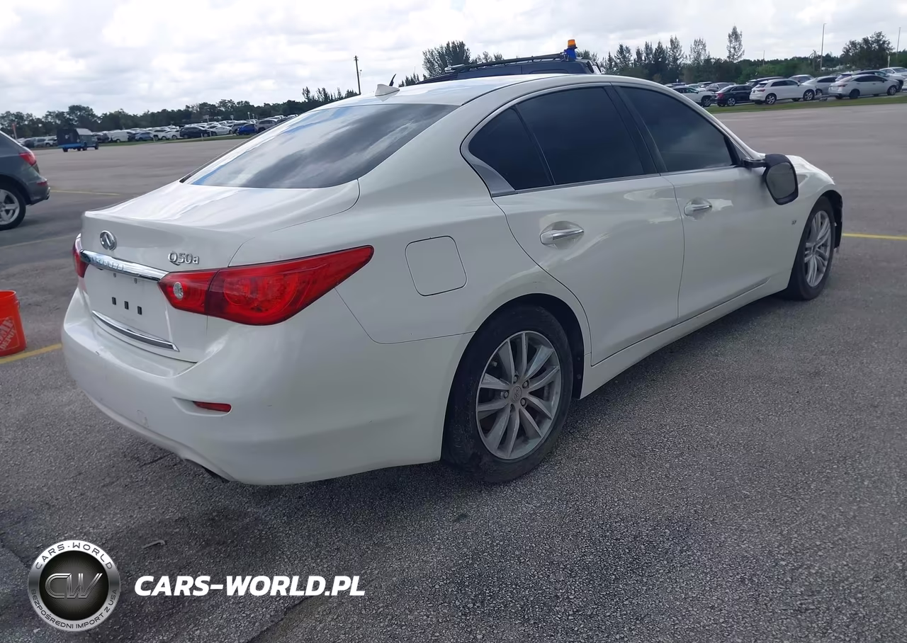 2015 Infiniti Q50 VIN:JN1BV7AP3FM349690 - 4
