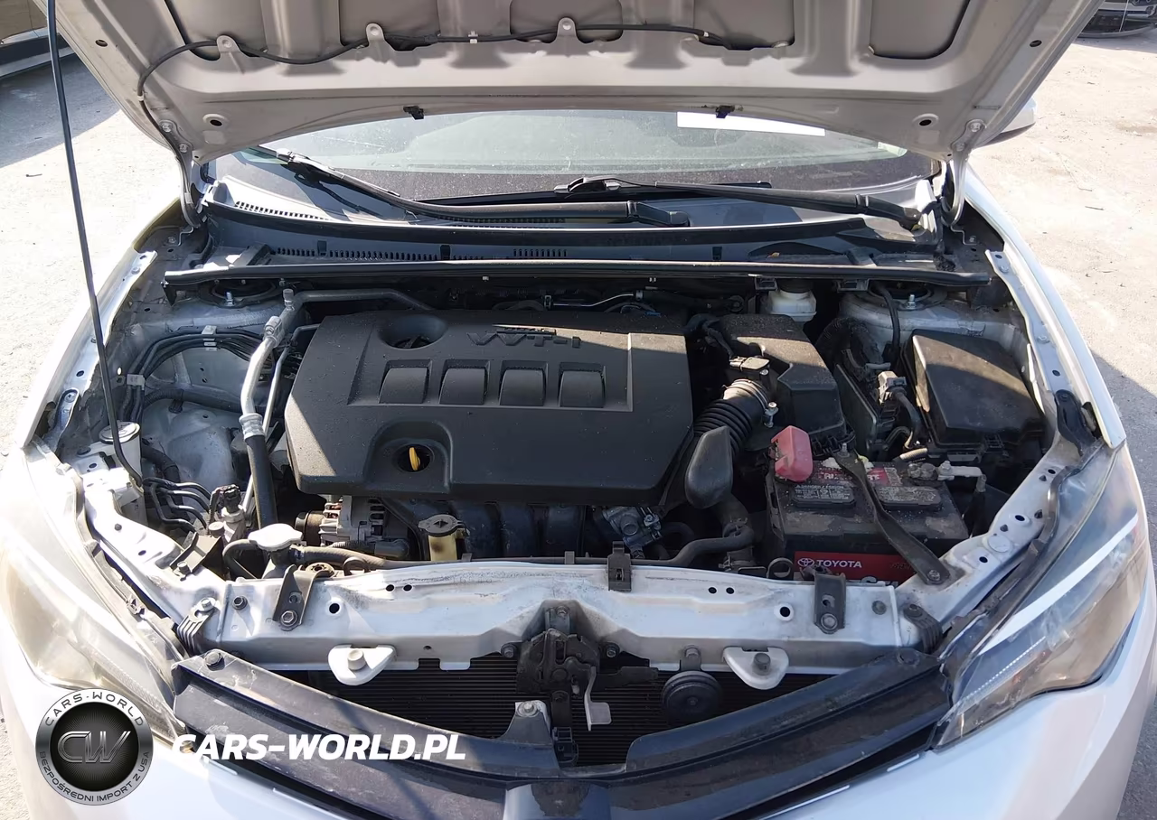 2018 Toyota Corolla Le VIN:5YFBURHE2JP790913 - 10