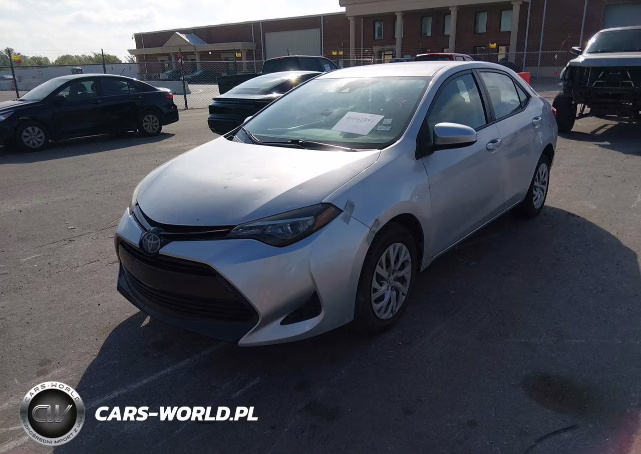 2018 Toyota Corolla Le VIN:5YFBURHE2JP790913 - 2