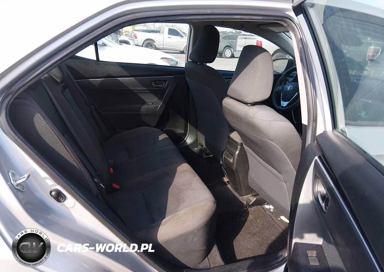 2018 Toyota Corolla Le VIN:5YFBURHE2JP790913 - 8