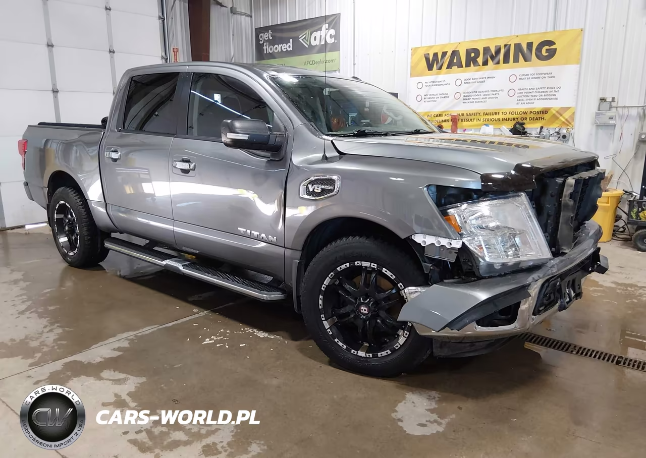 2017 Nissan Titan Sv