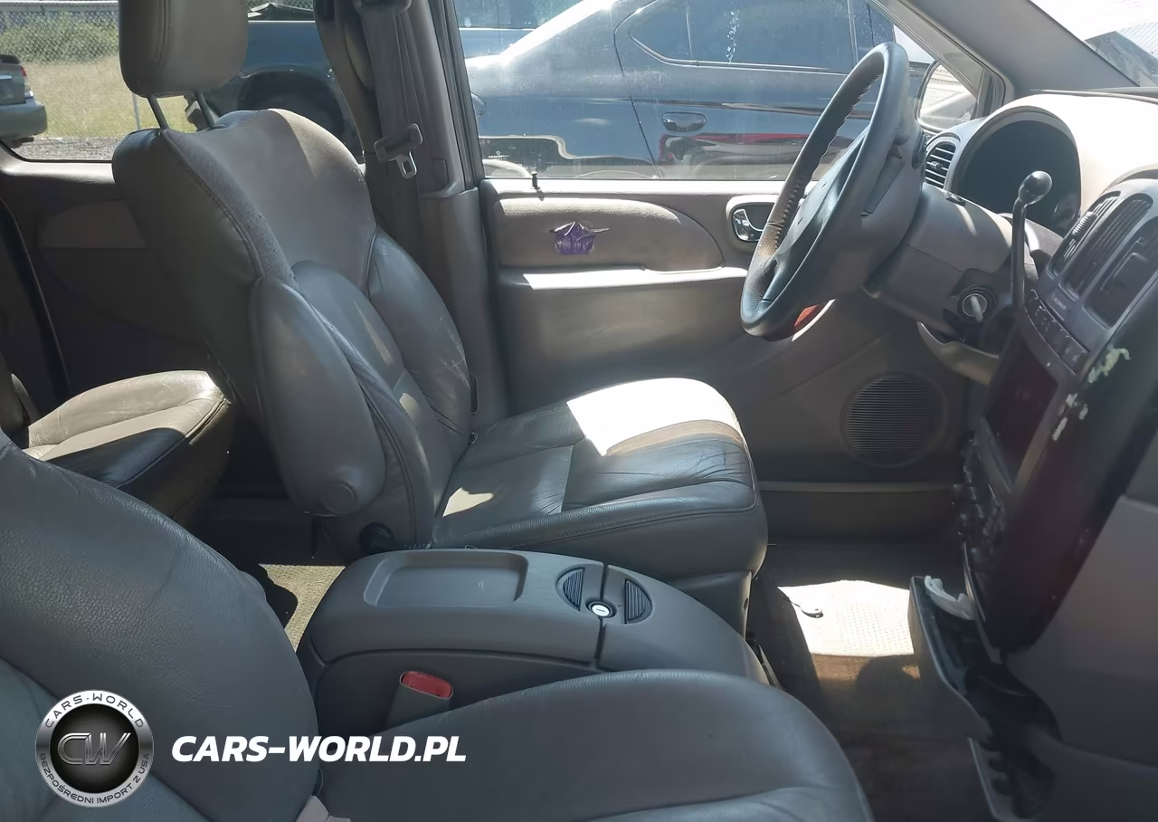 2003 Chrysler Town & Country Limited VIN:2C8GP64L03R122710 - 5