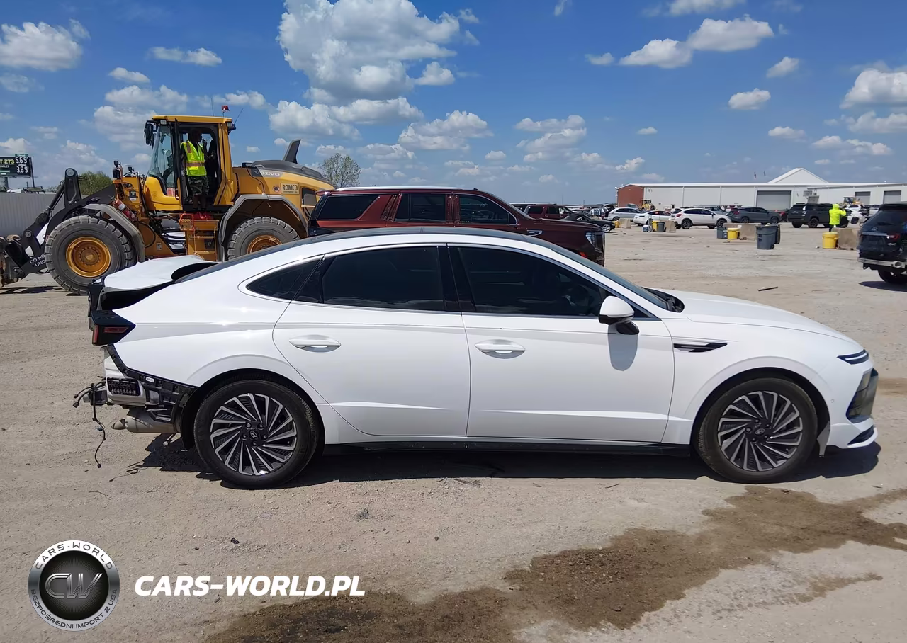 2024 Hyundai Sonata Hybrid Limited VIN:KMHL54JJ3RA102571 - 14