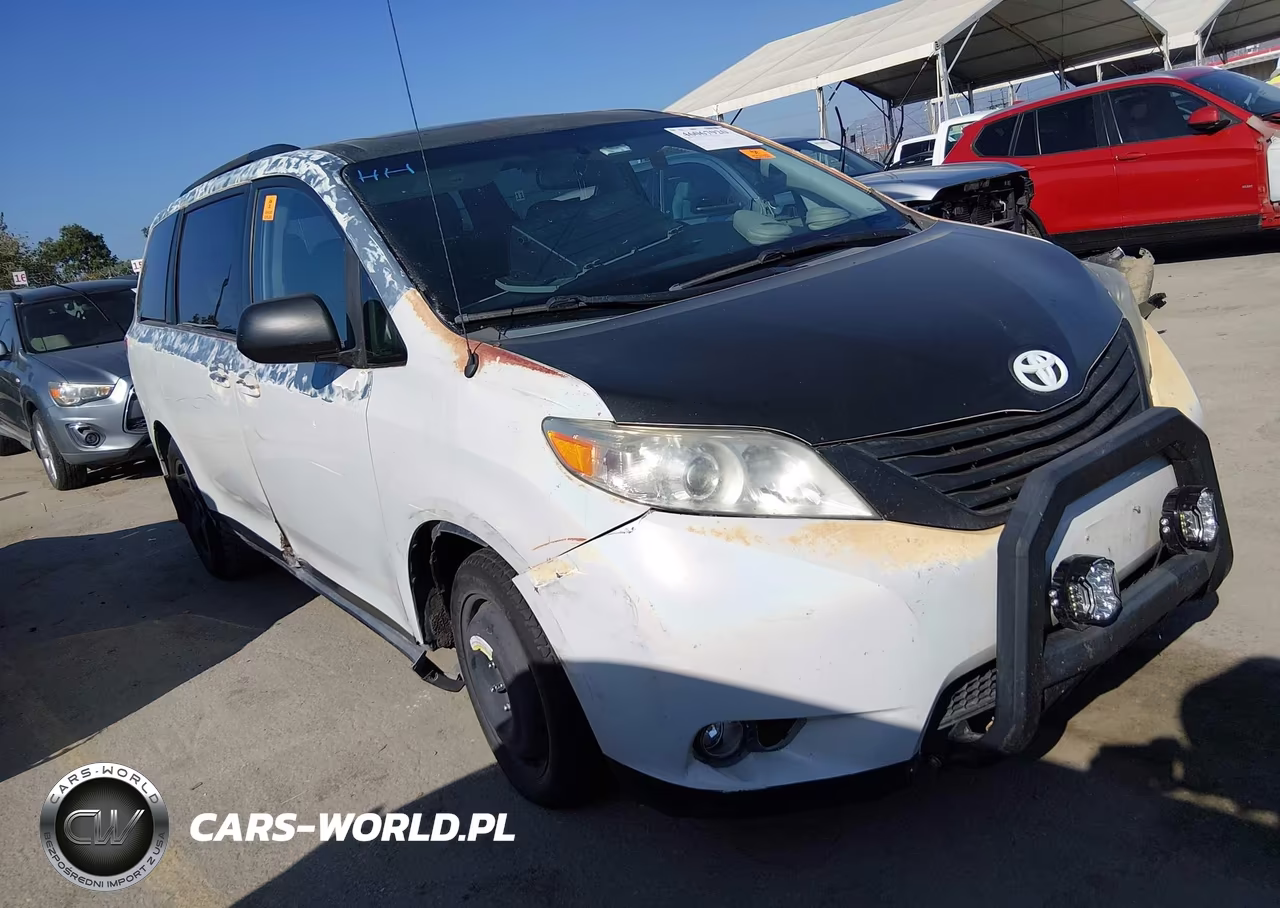 2014 Toyota Sienna Xle 7 Passenger