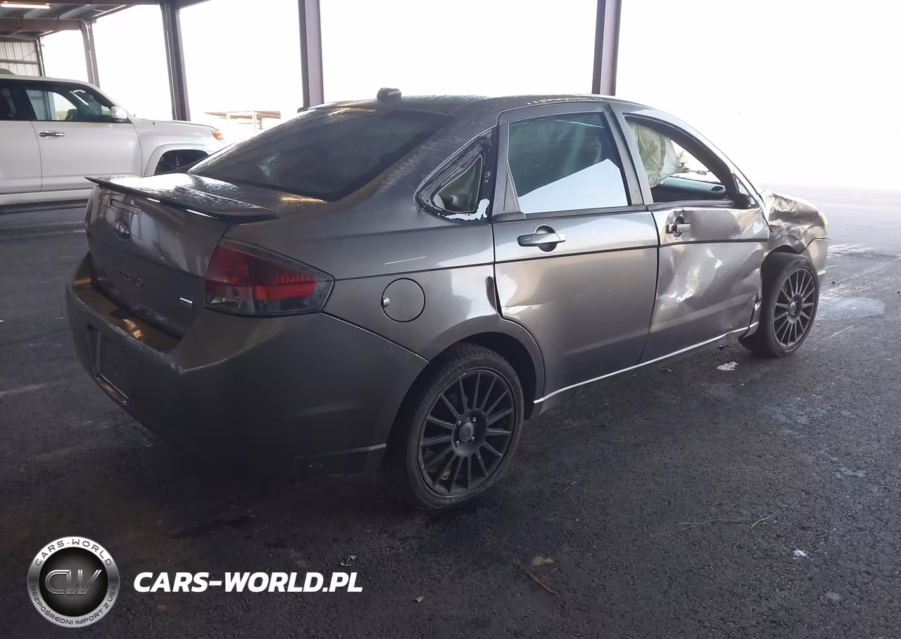 2011 Ford Focus Ses VIN:1FAHP3GN6BW135345 - 4
