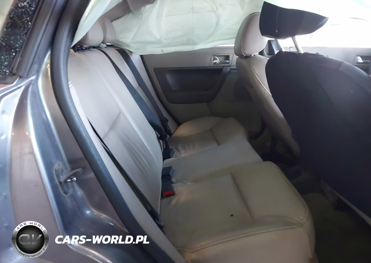 2011 Ford Focus Ses VIN:1FAHP3GN6BW135345 - 8