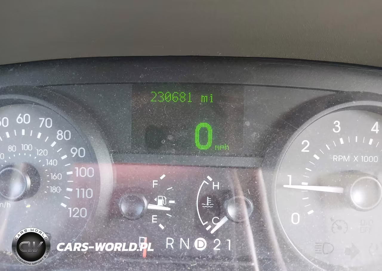 2007 Mercury Grand Marquis Ls VIN:2MEFM75V97X628175 - 15