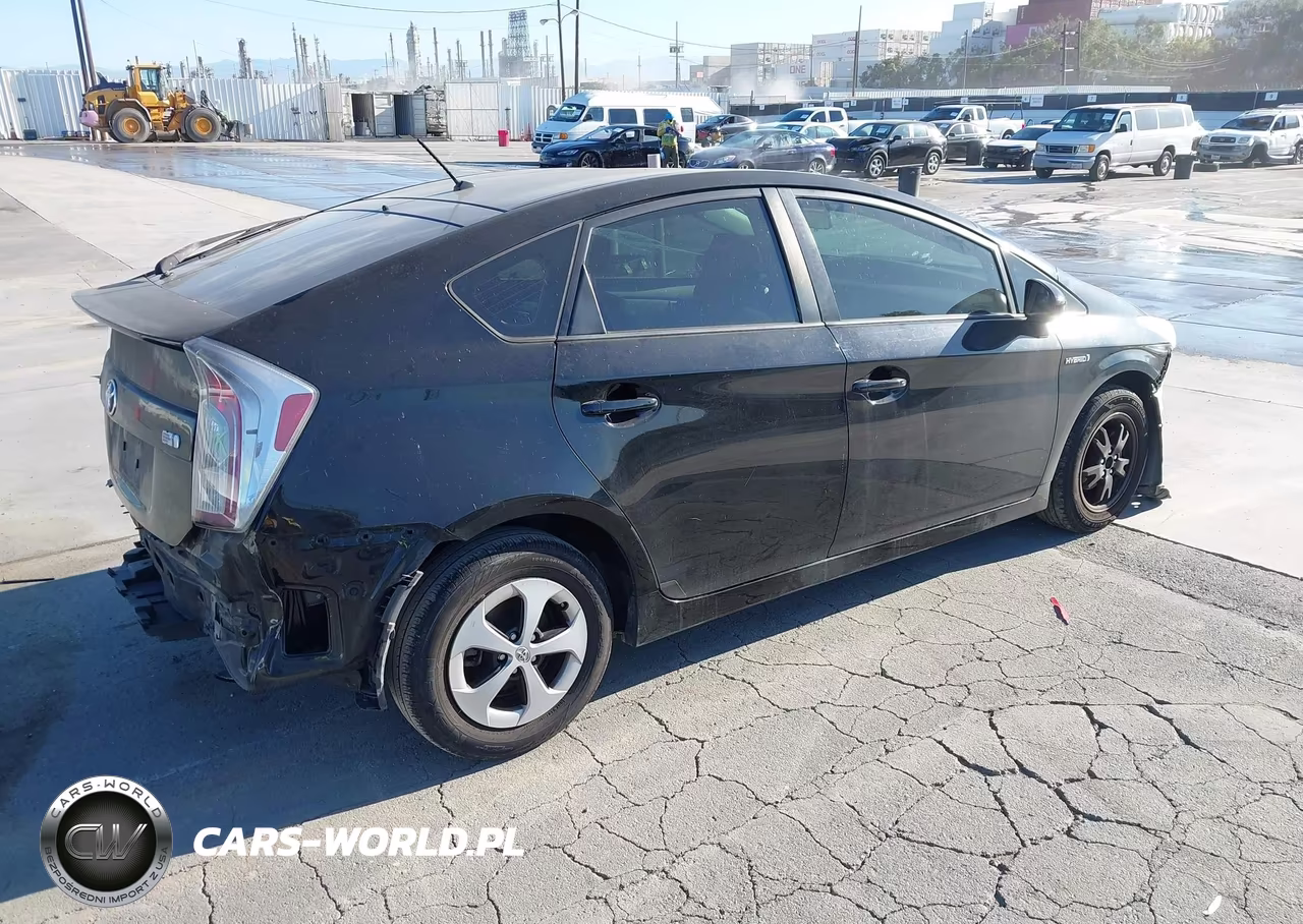 2012 Toyota Prius Two VIN:JTDKN3DUXC1523226 - 4