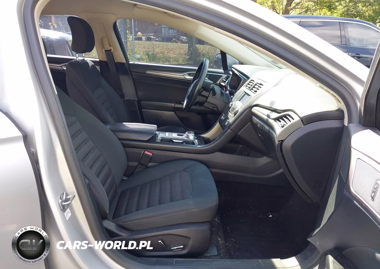 2017 Ford Fusion Hybrid Se VIN:3FA6P0LUXHR287112 - 5