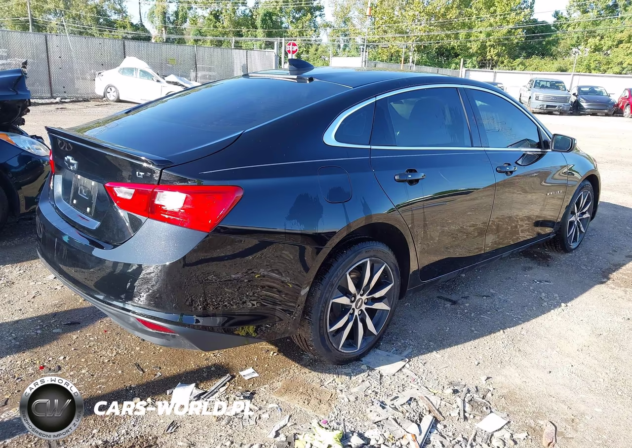 2018 Chevrolet Malibu Lt VIN:1G1ZD5ST9JF283280 - 4