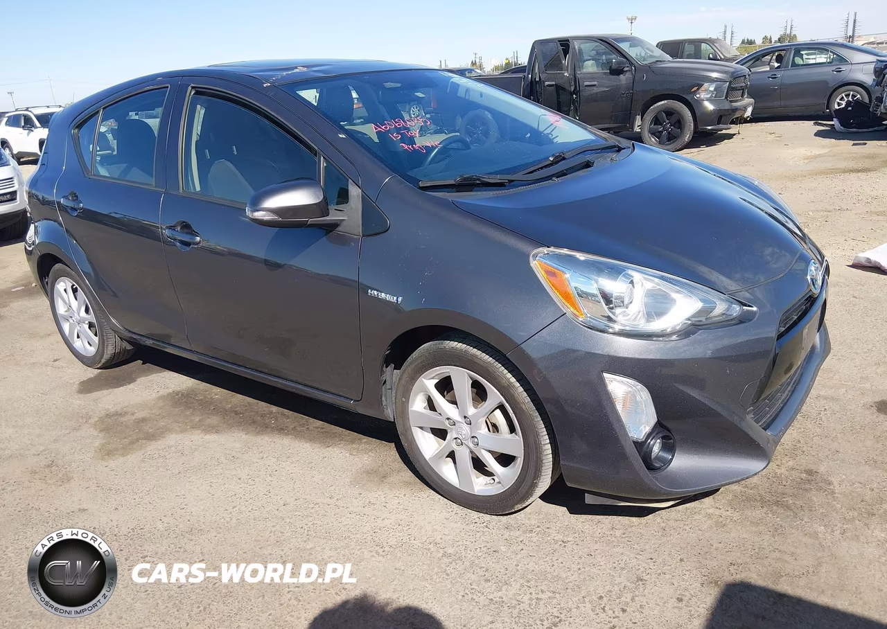 2015 Toyota Prius C Four