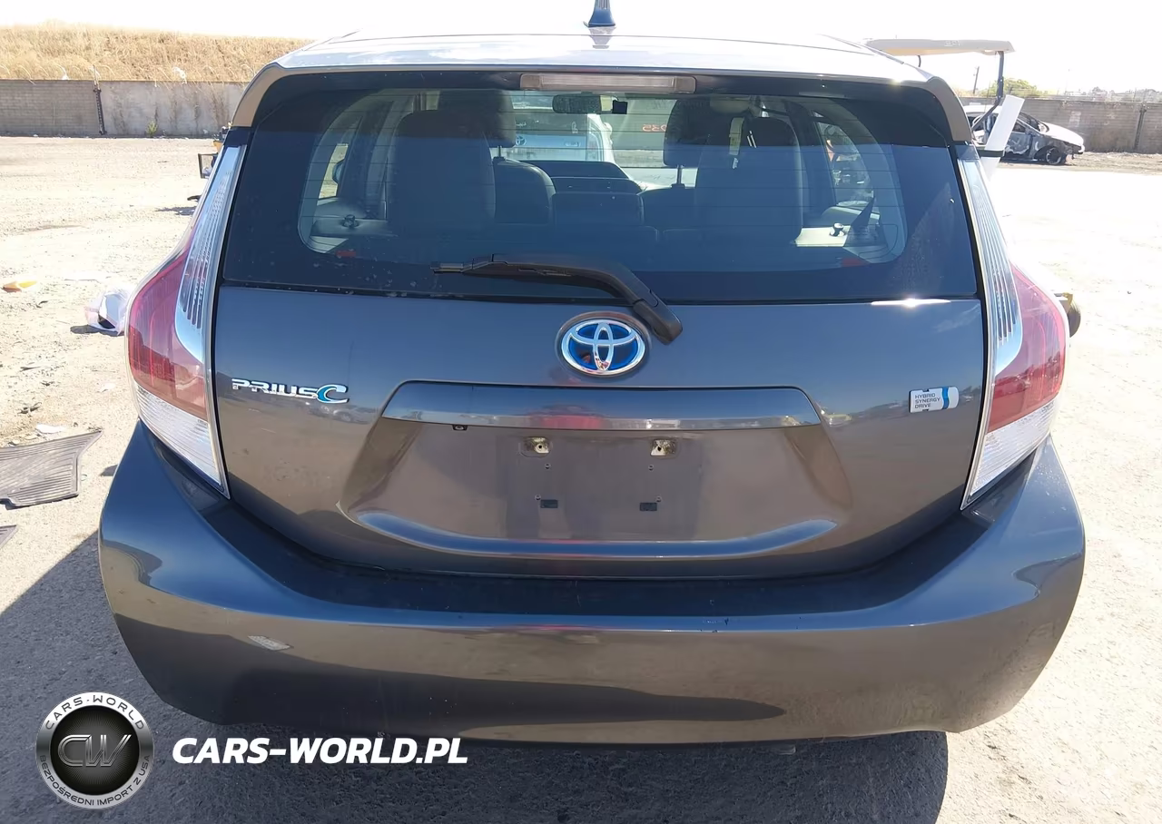 2015 Toyota Prius C Four VIN:JTDKDTB39F1097983 - 16