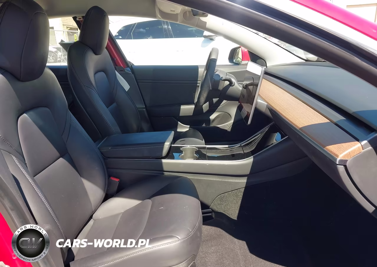 2020 Tesla Model 3 Long Range Dual Motor All-Wheel Drive VIN:5YJ3E1EB2LF635886 - 5