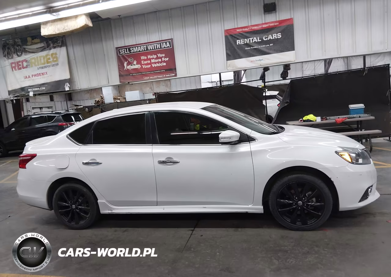 2018 Nissan Sentra Sr VIN:3N1AB7AP7JY315049 - 13