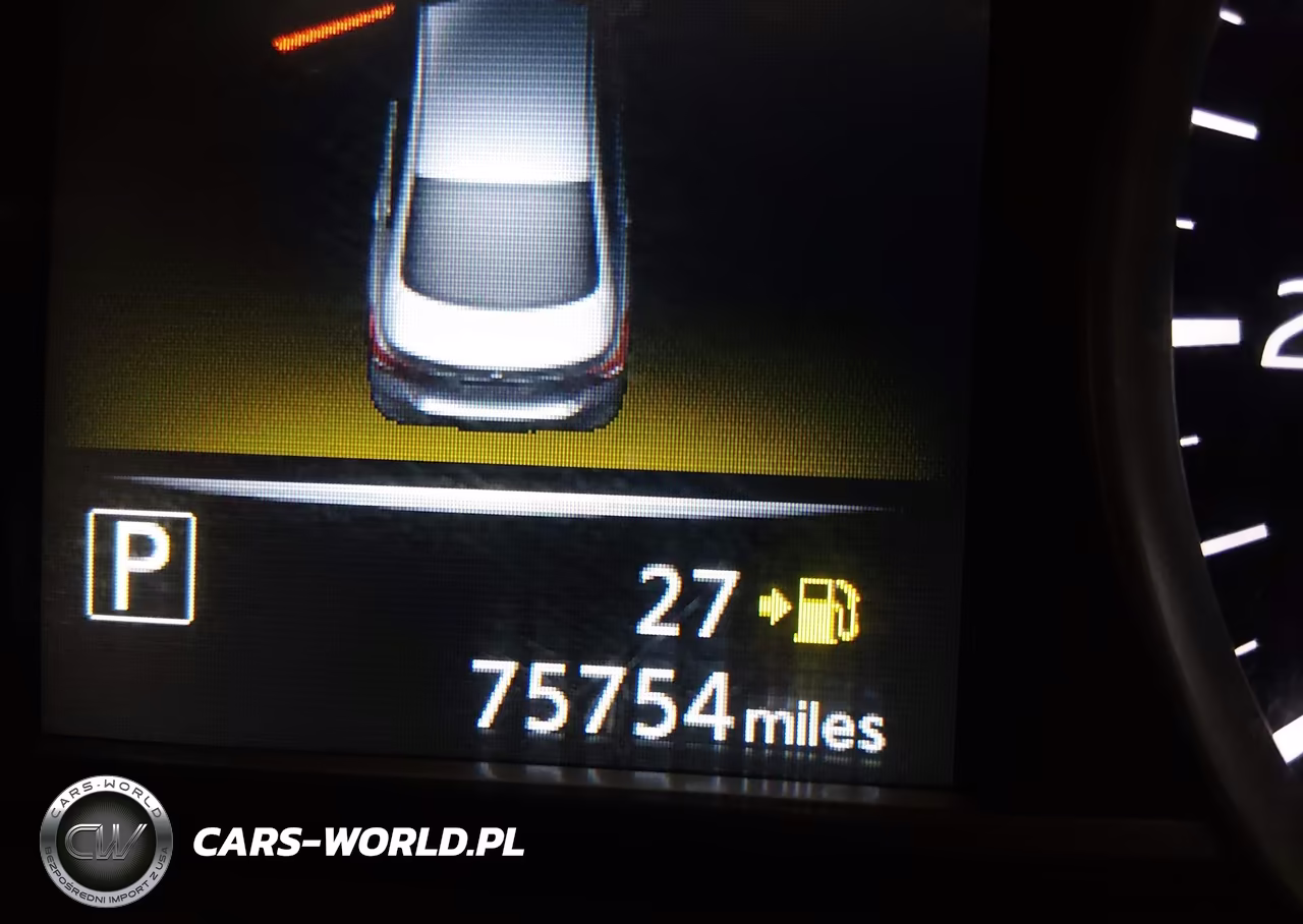 2018 Nissan Sentra Sr VIN:3N1AB7AP7JY315049 - 15