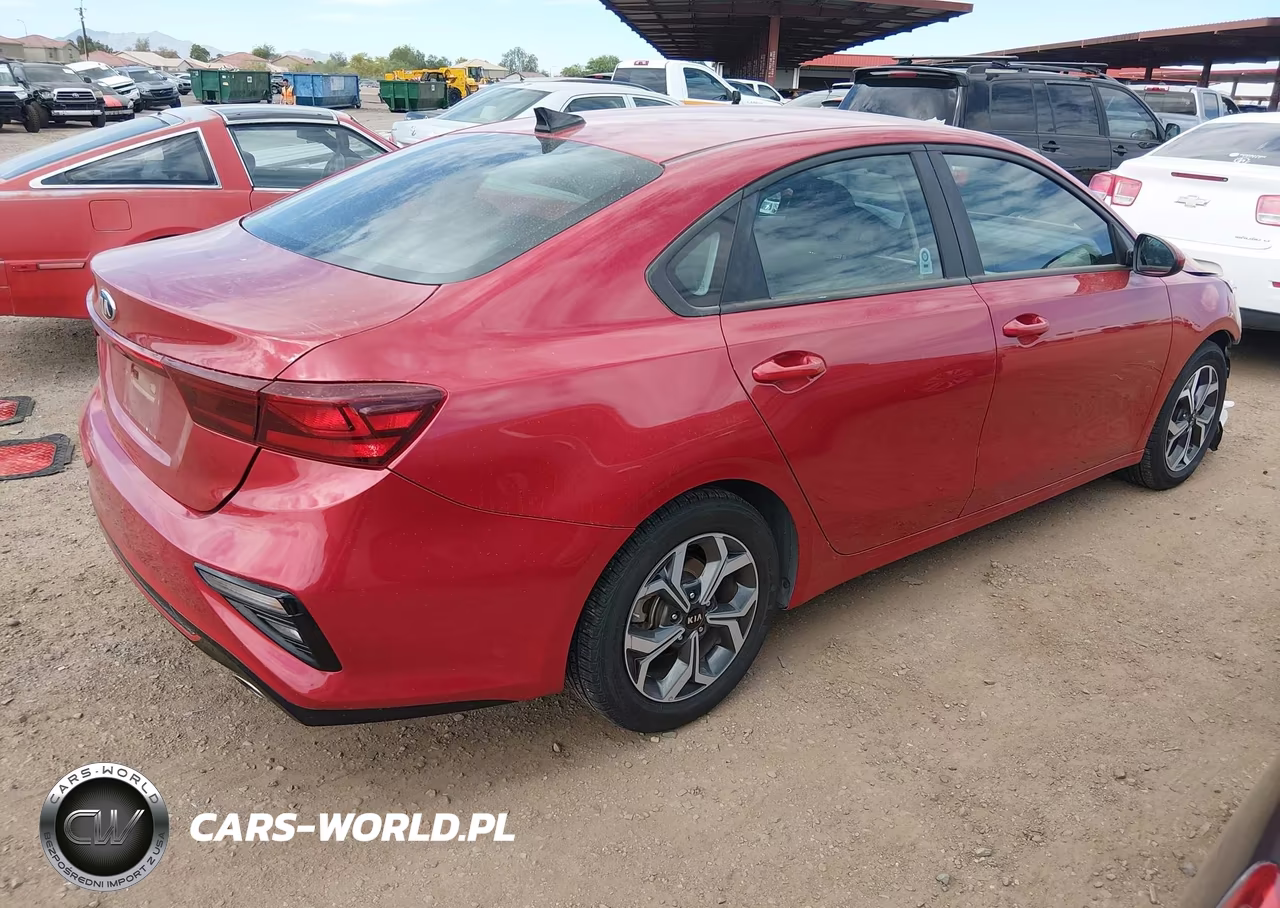 2020 Kia Forte Lxs VIN:3KPF24AD6LE241067 - 4