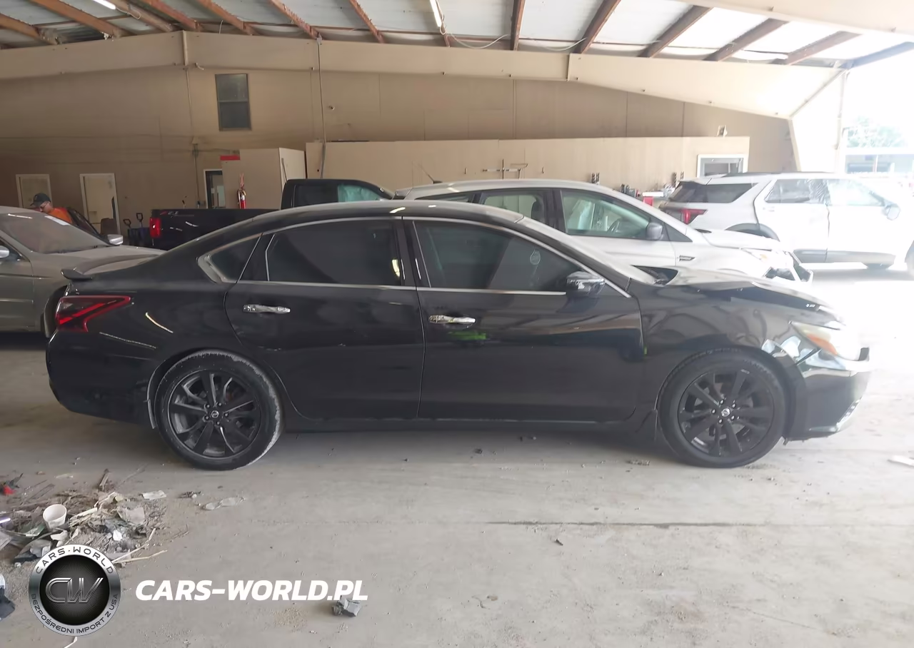 2017 Nissan Altima 2.5 Sr VIN:1N4AL3AP4HC290431 - 14