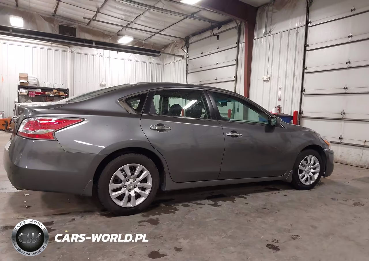 2015 Nissan Altima 2.5 S VIN:1N4AL3AP1FC195550 - 14