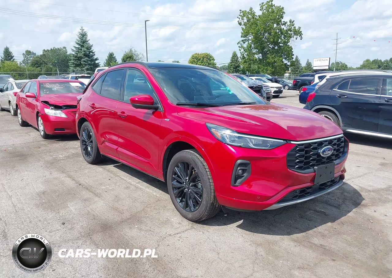 2025 Ford Escape St-Line Elite
