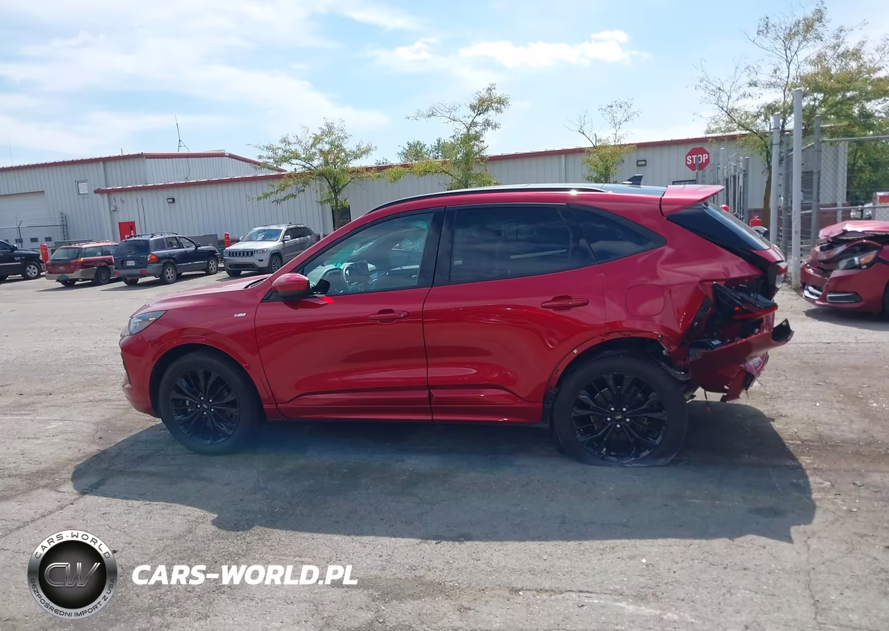 2025 Ford Escape St-Line Elite VIN:1FMCU9PA0SUA68150 - 13
