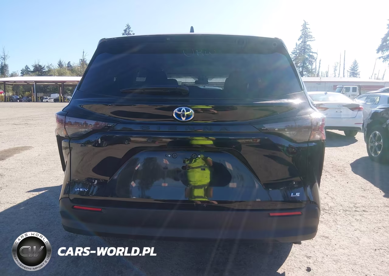 2025 Toyota Sienna Le VIN:5TDKRKEC0SS268284 - 17
