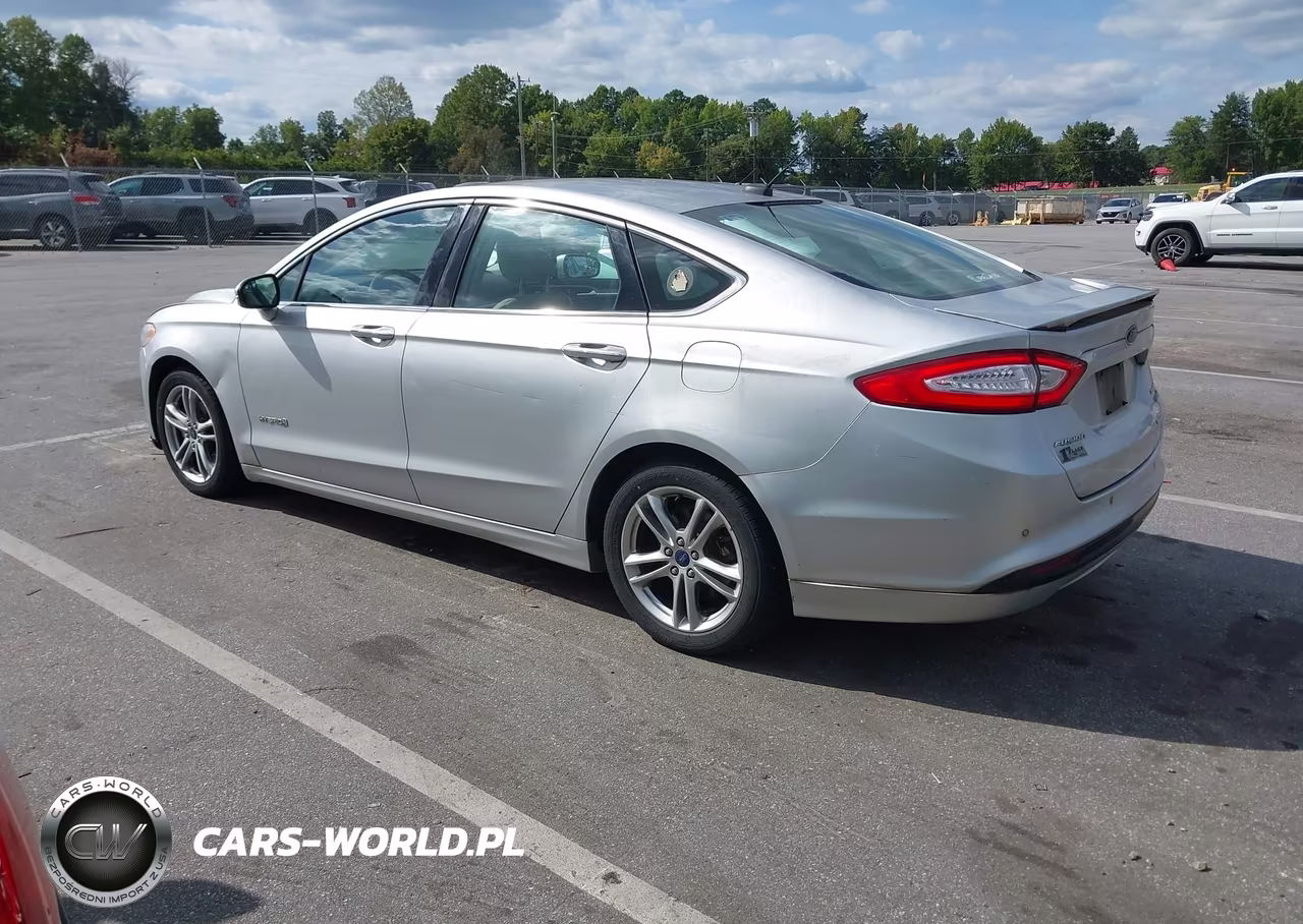 2015 Ford Fusion Hybrid Titanium VIN:3FA6P0RU1FR283079 - 3