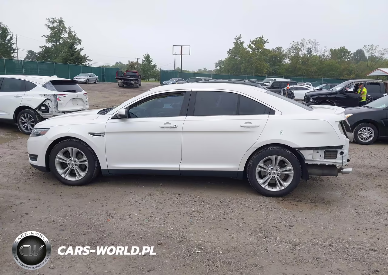 2015 Ford Taurus Sel VIN:1FAHP2E82FG167068 - 15