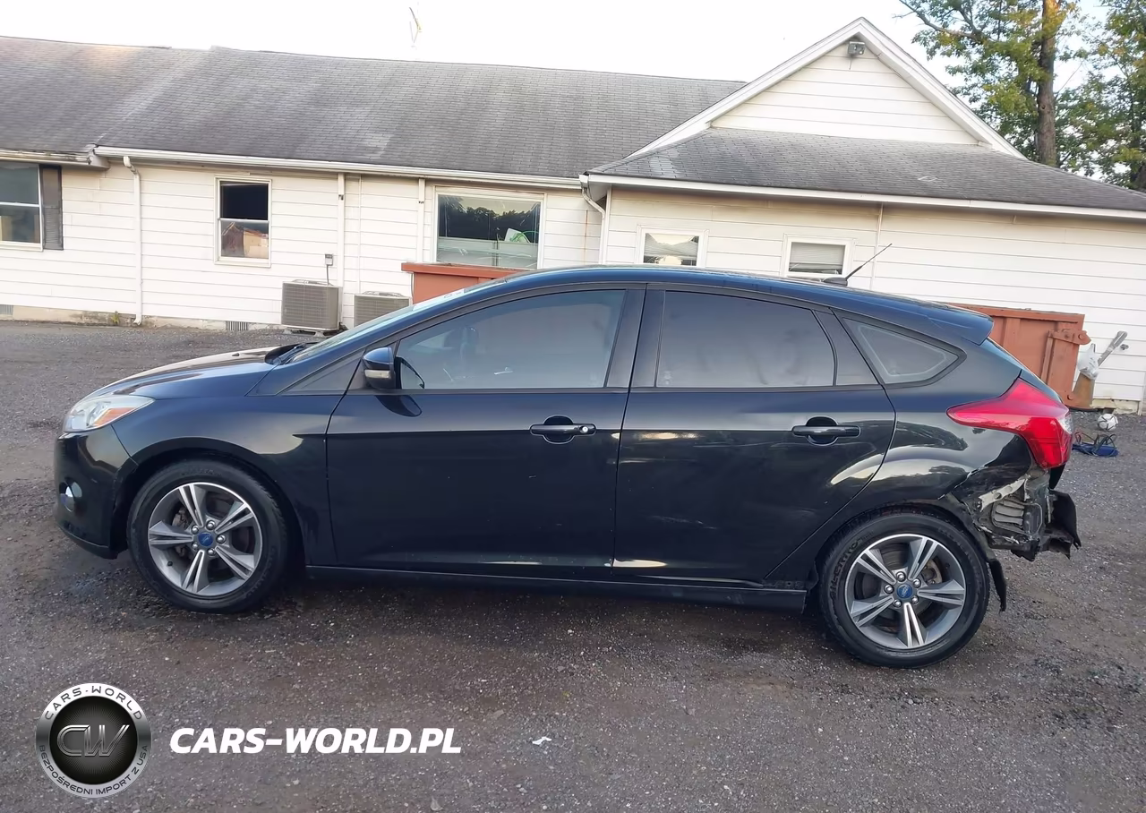 2014 Ford Focus Se VIN:1FADP3K22EL132279 - 14