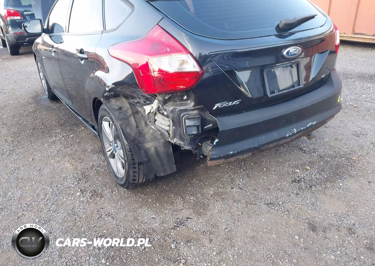 2014 Ford Focus Se VIN:1FADP3K22EL132279 - 6
