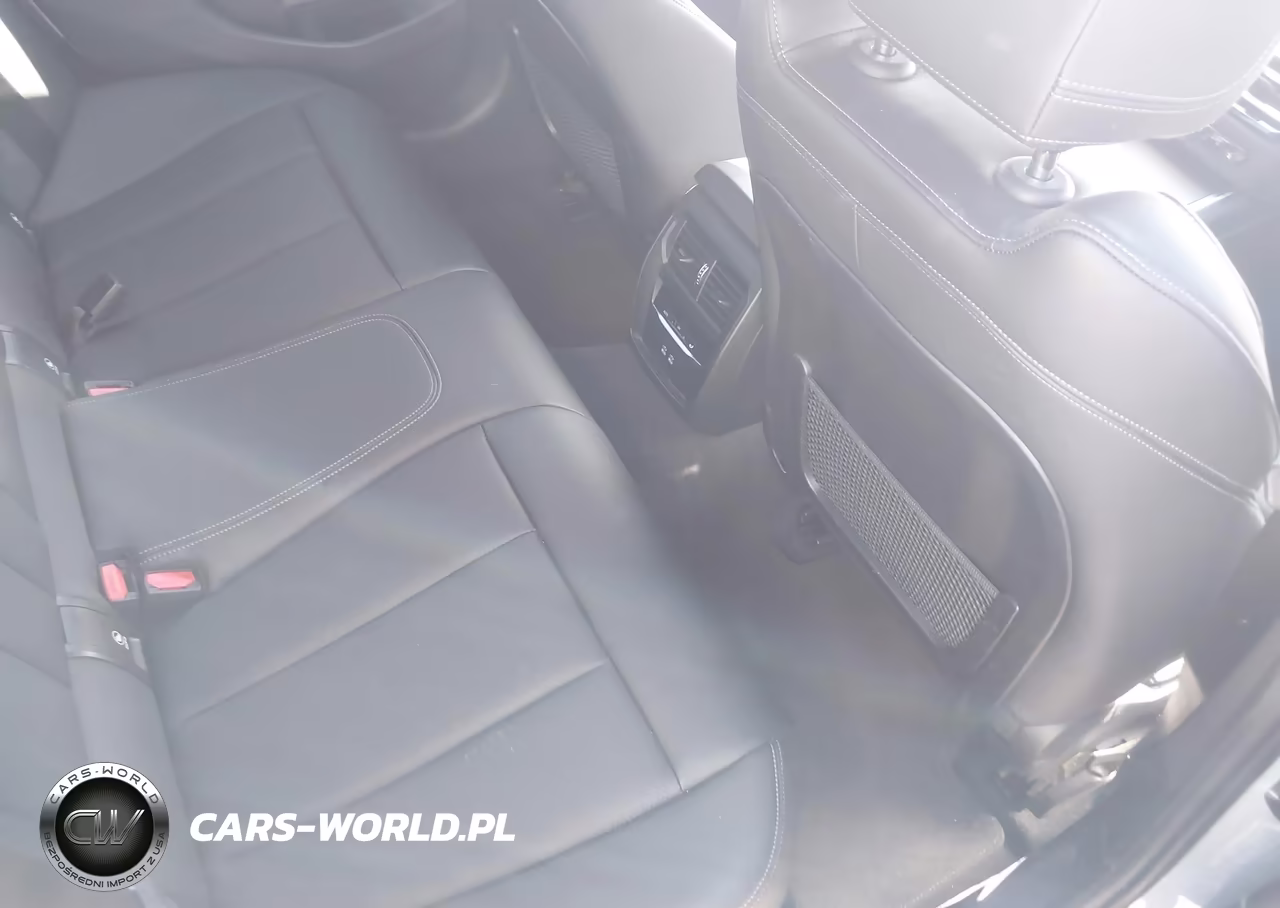 2023 BMW 330I VIN:3MW69FF03P8D06410 - 8