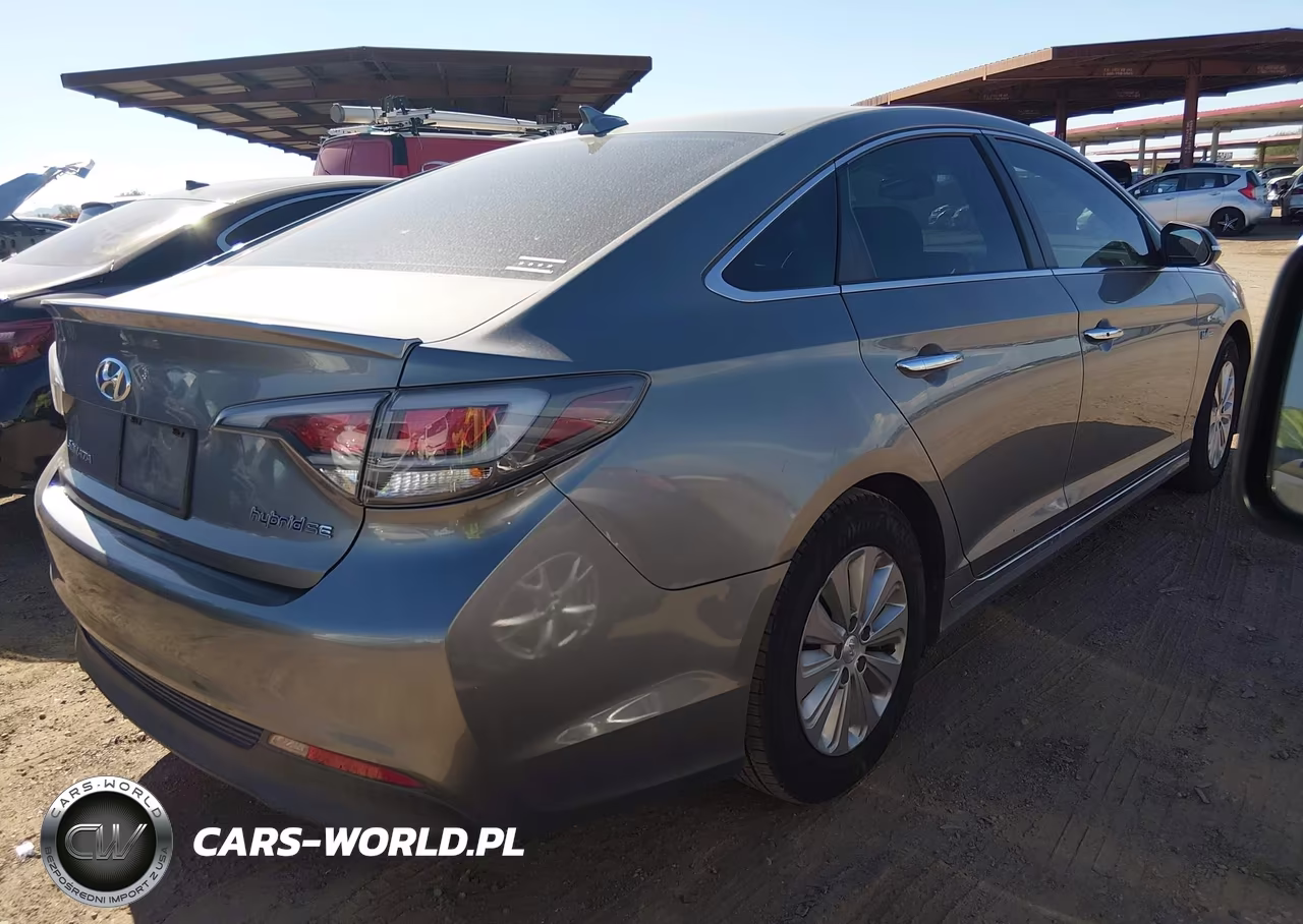 2017 Hyundai Sonata Hybrid Se VIN:KMHE24L3XHA063783 - 4