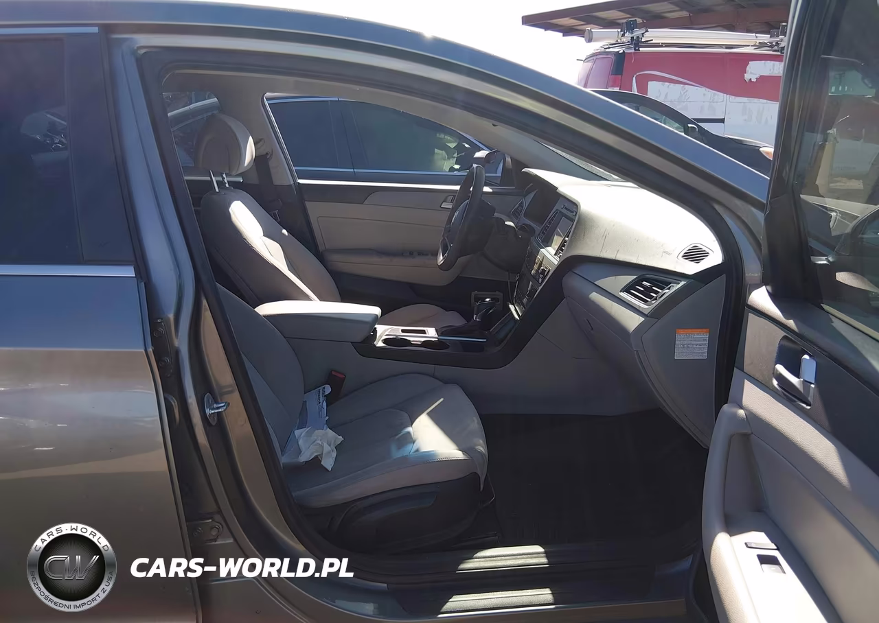2017 Hyundai Sonata Hybrid Se VIN:KMHE24L3XHA063783 - 5