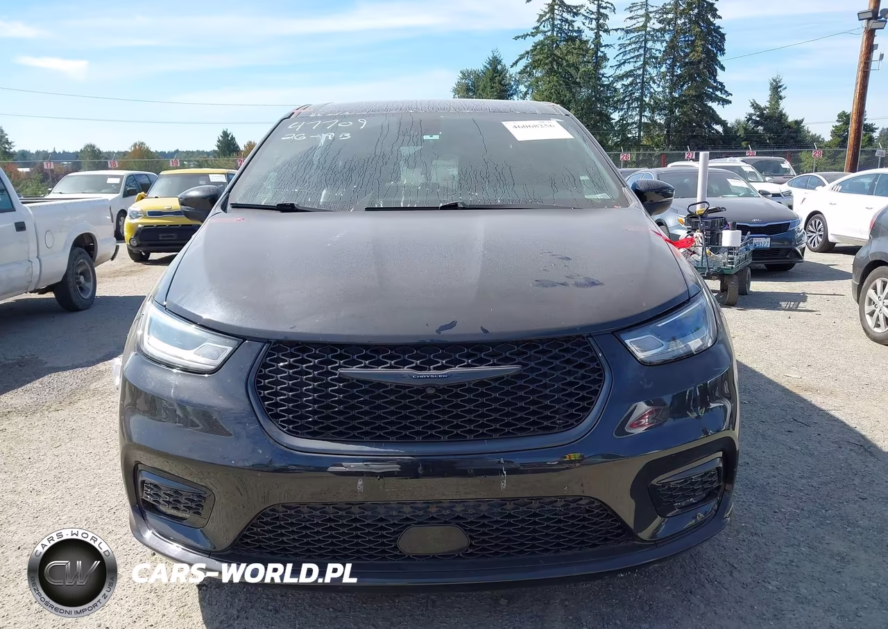 2023 Chrysler Pacifica Hybrid Touring L VIN:2C4RC1L79PR542291 - 12