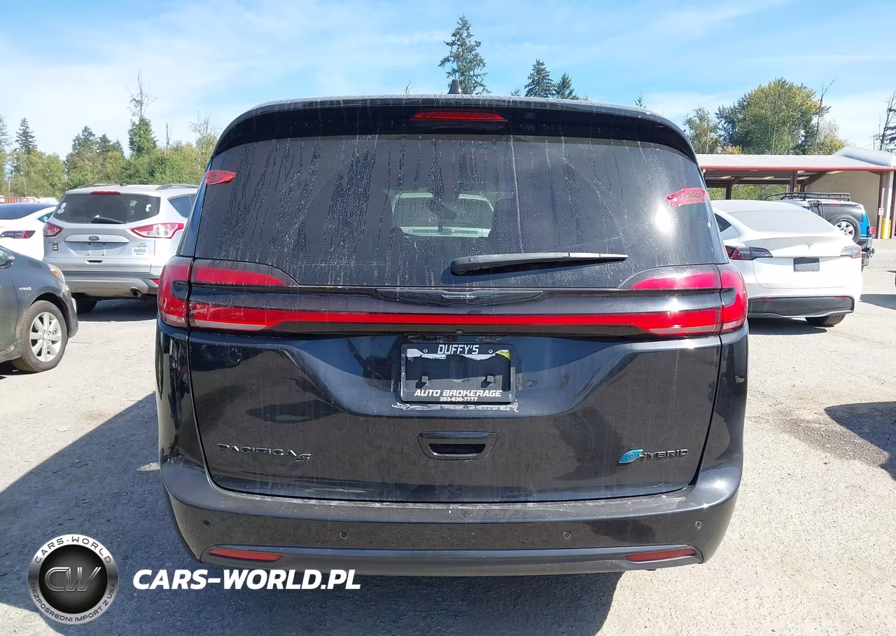 2023 Chrysler Pacifica Hybrid Touring L VIN:2C4RC1L79PR542291 - 16