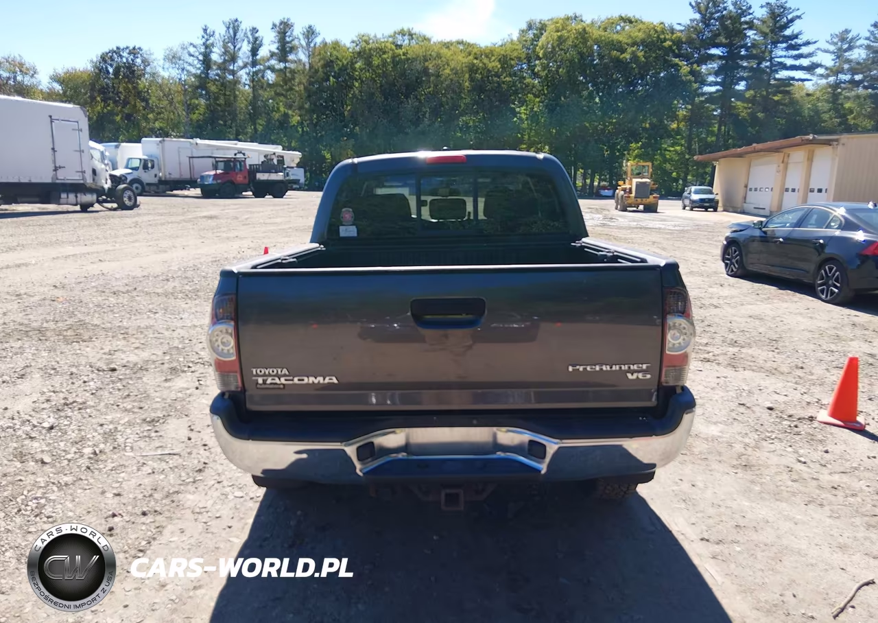2011 Toyota Tacoma Prerunner V6 VIN:3TMJU4GNXBM114881 - 16