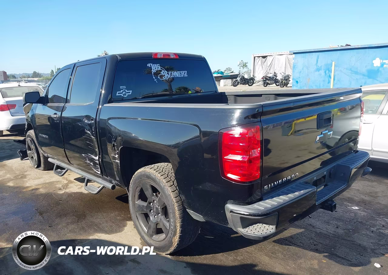 2018 Chevrolet Silverado 1500 Custom VIN:3GCPCPEC2JG340376 - 3