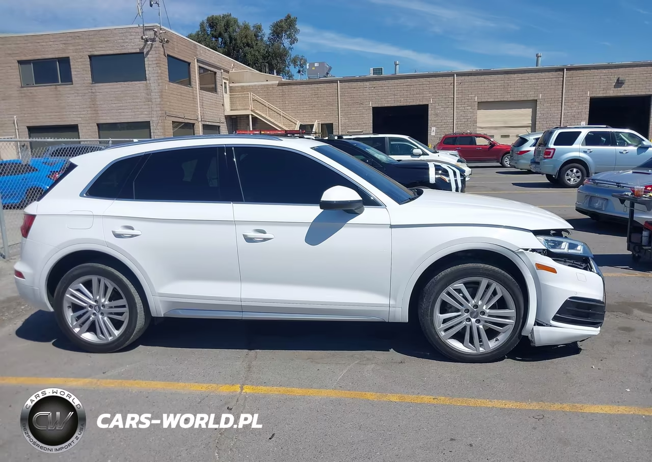 2019 Audi Q5 45 Premium VIN:WA1BNAFY4K2065545 - 14