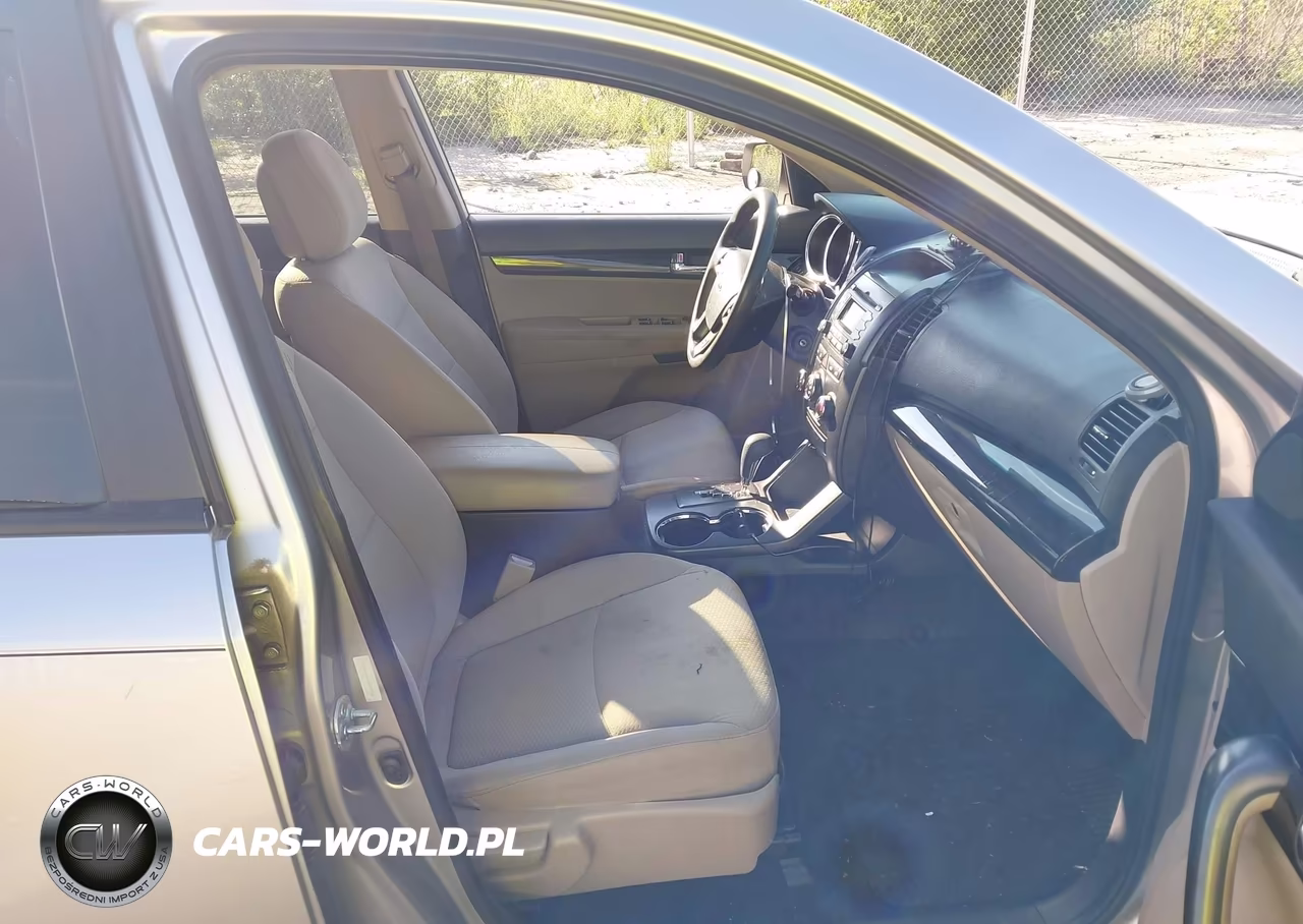 2012 Kia Sorento Lx VIN:5XYKT3A11CG299506 - 5