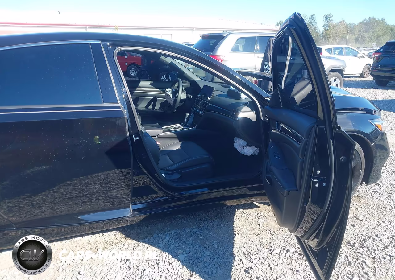 2018 Honda Accord Sport VIN:1HGCV1F33JA029964 - 5