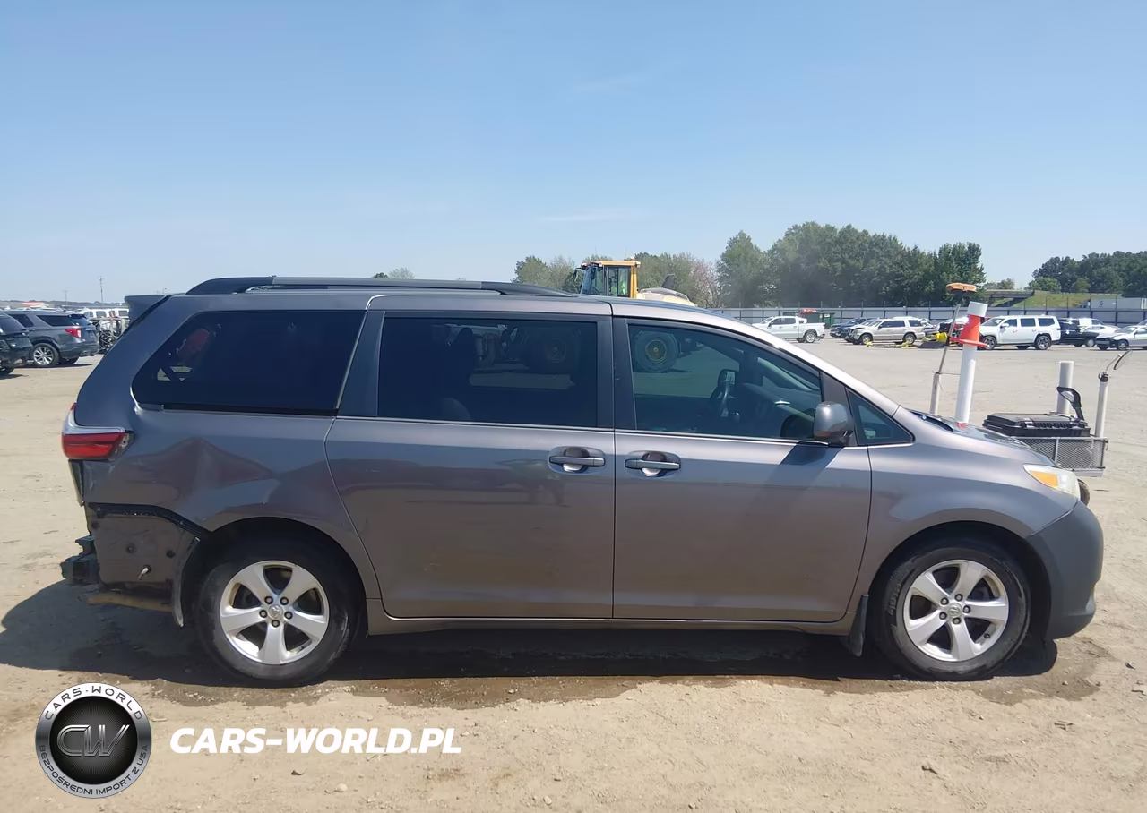 2015 Toyota Sienna Le 8 Passenger VIN:5TDKK3DC0FS664216 - 14