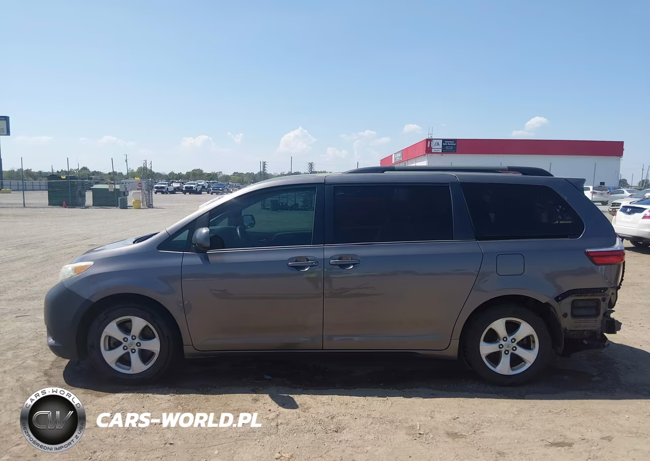 2015 Toyota Sienna Le 8 Passenger VIN:5TDKK3DC0FS664216 - 15
