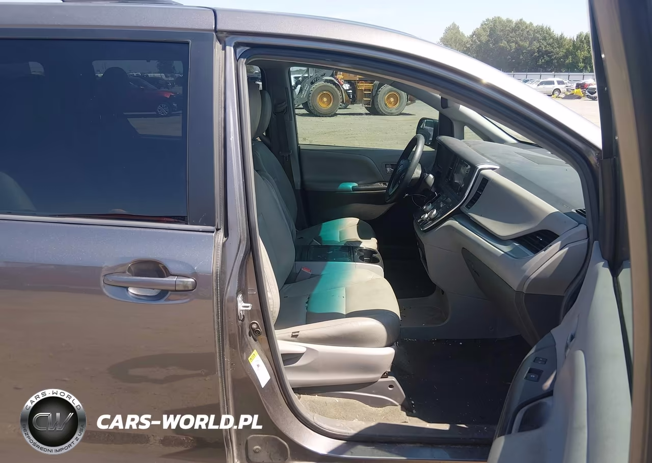 2015 Toyota Sienna Le 8 Passenger VIN:5TDKK3DC0FS664216 - 5