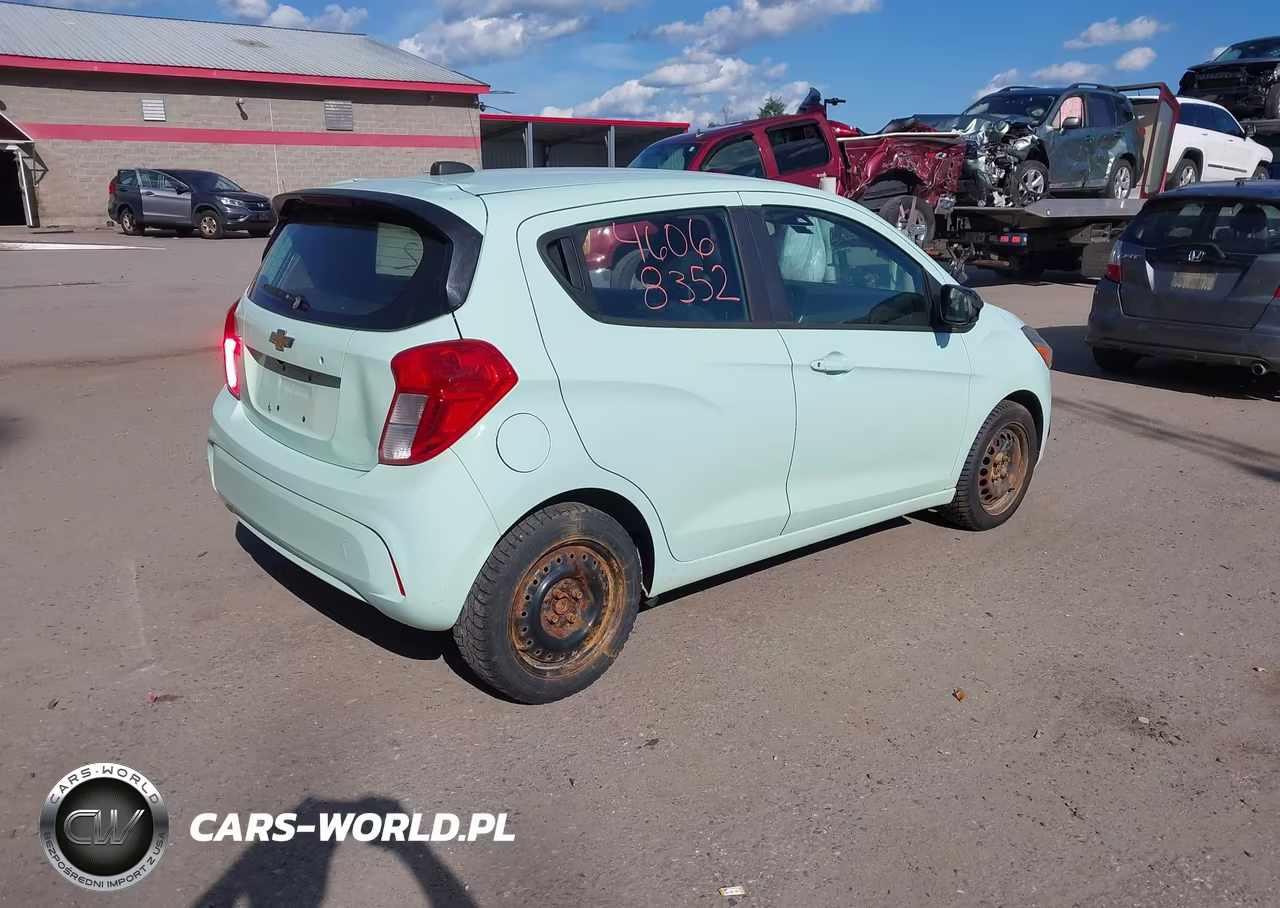 2017 Chevrolet Spark Ls Cvt VIN:KL8CB6SA5HC733485 - 4