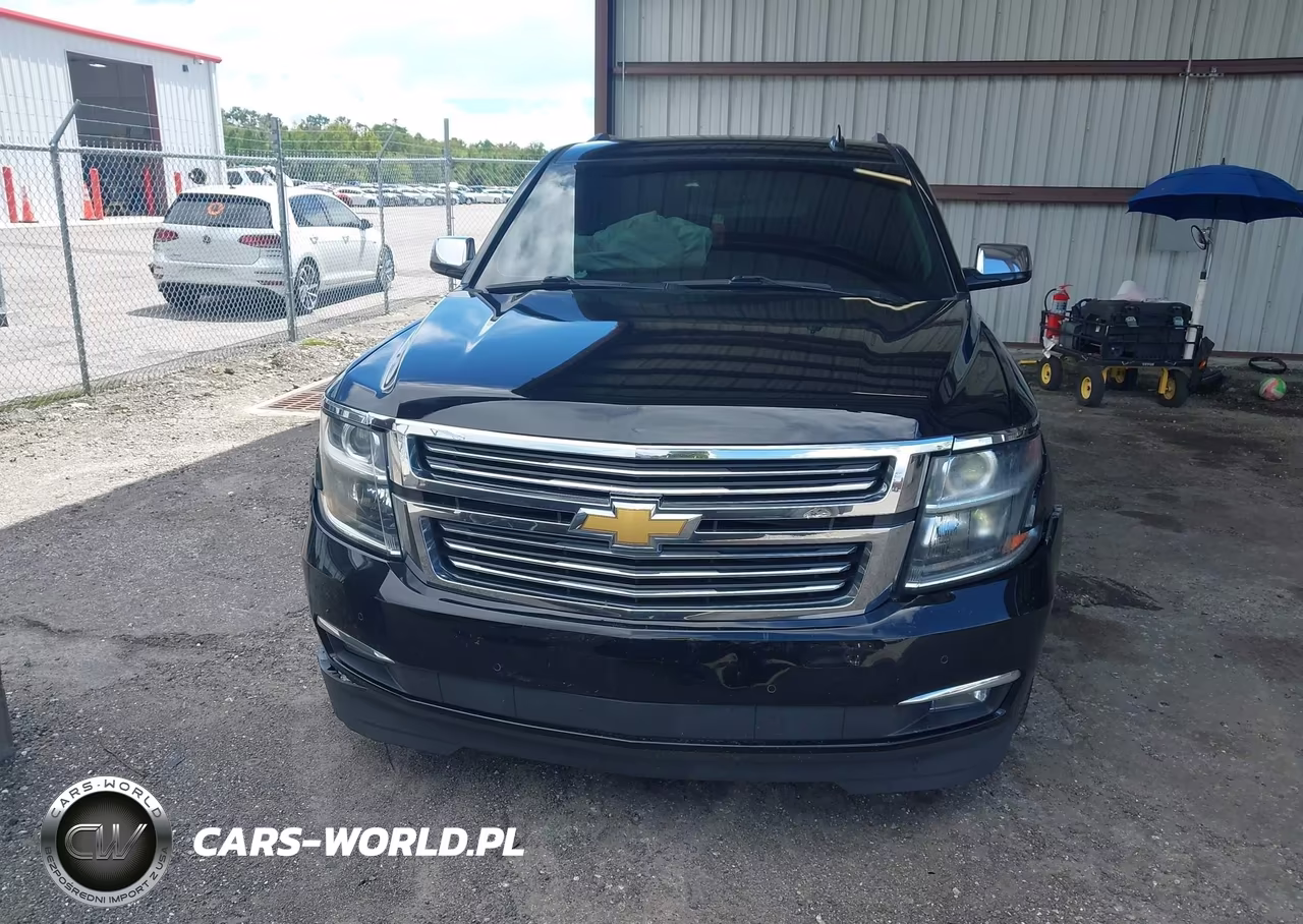 2017 Chevrolet Suburban Premier VIN:1GNSCJKCXHR146093 - 12