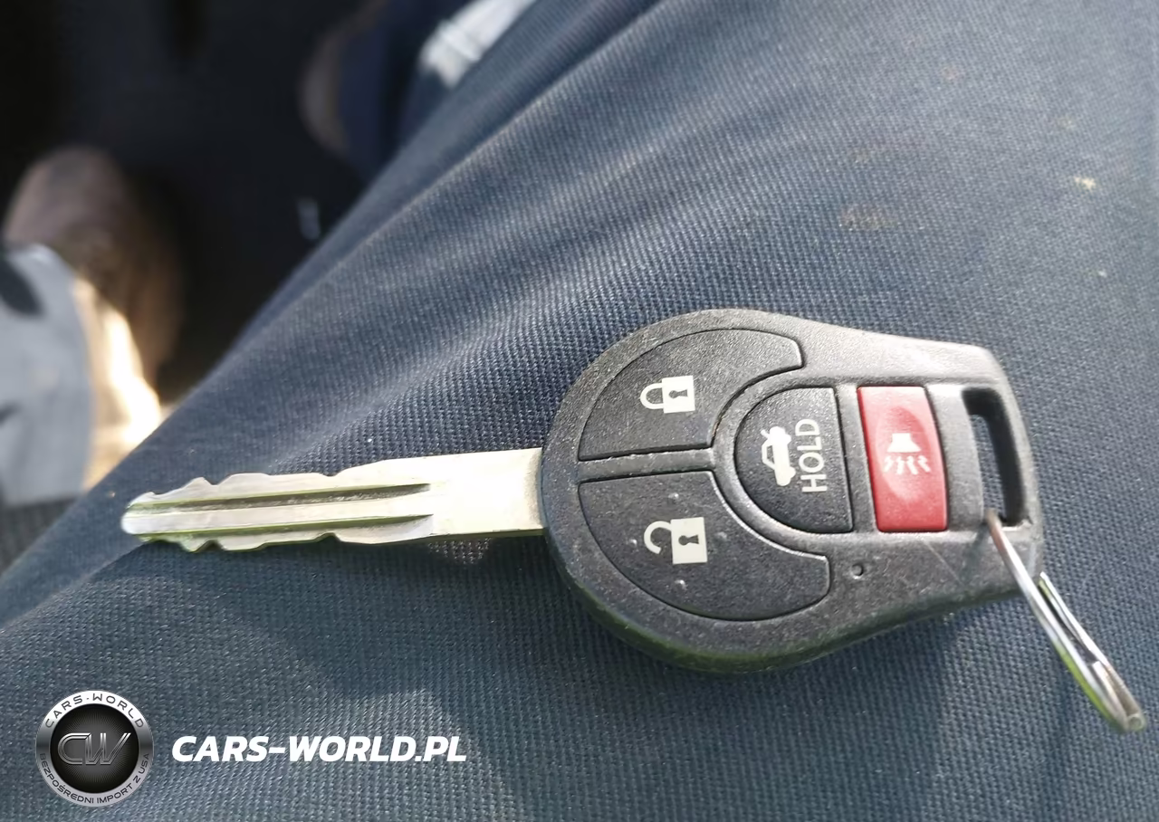 2018 Nissan Sentra S VIN:3N1AB7AP2JY277052 - 11