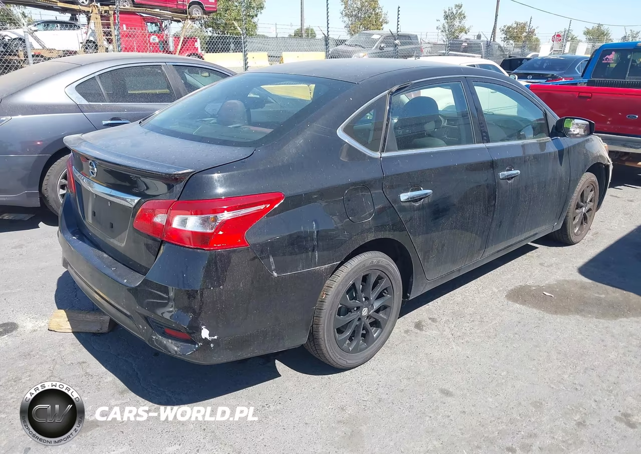 2018 Nissan Sentra S VIN:3N1AB7AP2JY277052 - 4